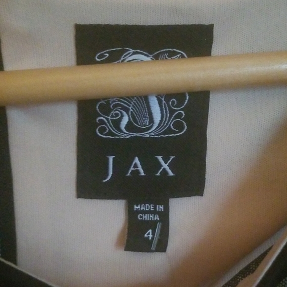 New! Dress - Picture 6 of 6